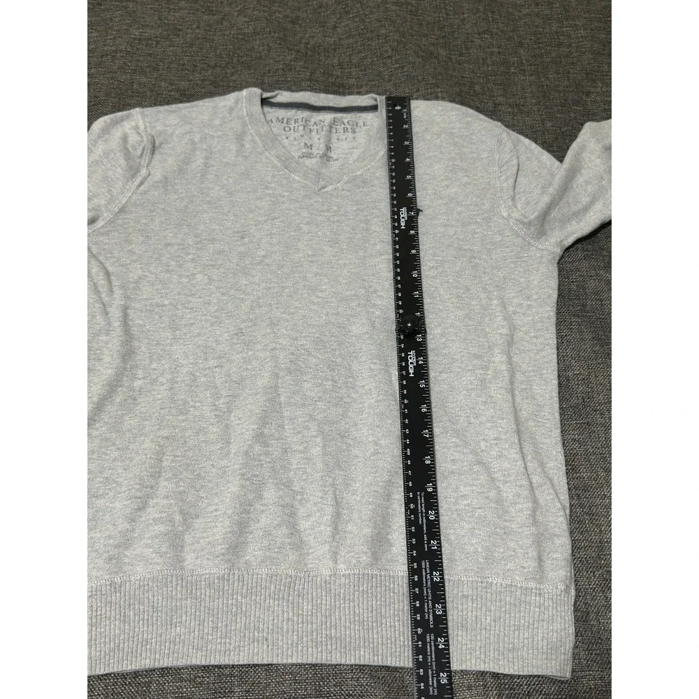 American Eagle Mens M V-Neck Sweater Gray Cotton Knit Pullover 3856